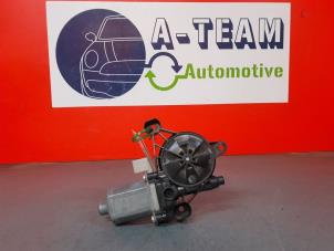 Gebruikte Portierruitmotor Volkswagen Tiguan (AD1) 1.4 TSI 16V Prijs € 14,99 Margeregeling aangeboden door A-Team Automotive Rotterdam
