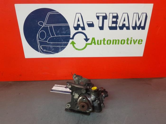Gebruikte Stuurpomp BMW 5 serie (E60) 525i 24V Prijs € 49,99 Margeregeling aangeboden door A-Team Automotive