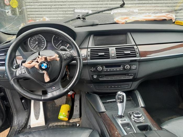 I-Drive knop van een BMW X6 (E71/72) M50d 3.0 24V 2012