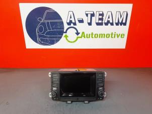 Gebruikte Radio Volkswagen Polo V (6R) 1.4 TDI 12V 105 Prijs € 199,99 Margeregeling aangeboden door A-Team Automotive