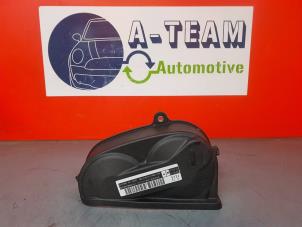 Gebruikte Distributiedeksel Seat Ibiza IV (6J5) 1.2 TSI 16V Prijs € 11,99 Margeregeling aangeboden door A-Team Automotive