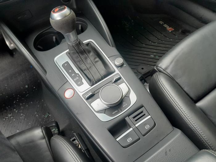 AUDI RS 3 8VA (2015-2021) Κουμπί αλλαγής ταχυτήτων 8V1713139AH 23106229