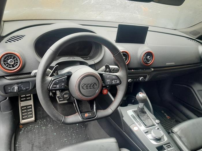 Benzinepomp Audi RS3