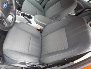 Gebruikte Bekleding Set (compleet) Ford Grand C-Max (DXA) 1.6 SCTi 16V Prijs op aanvraag aangeboden door A-Team Automotive Rotterdam