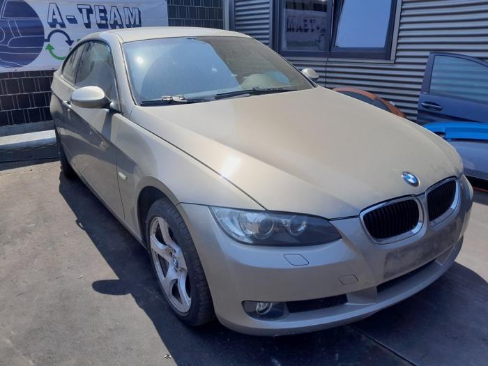 Gebruikte Steekas rechts-voor BMW 3 serie (E92) 320i 16V Prijs op aanvraag aangeboden door A-Team Automotive