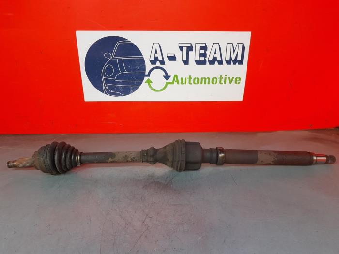 Gebruikte Aandrijfas rechts-voor Ford Mondeo III 1.8 16V Prijs € 24,99 Margeregeling aangeboden door A-Team Automotive