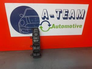 Gebruikte Raam schakelaar elektrisch Kia Niro I (DE) 64 kWh Prijs € 49,99 Margeregeling aangeboden door A-Team Automotive Rotterdam