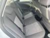 Veiligheidsgordel midden-achter van een Seat Ibiza ST (6J8), 2010 / 2016 1.2 TDI Ecomotive, Combi/o, Diesel, 1.199cc, 55kW (75pk), FWD, CFWA, 2010-04 / 2015-05 2011