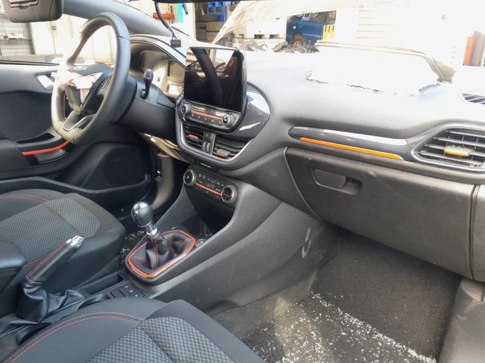 Kachel Ventilatiemotor van een Ford Fiesta 7 1.0 EcoBoost 12V 125 2019