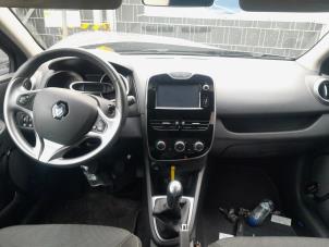 Gebruikte Navigatie Systeem Renault Clio IV (5R) 0.9 Energy TCE 90 12V Prijs op aanvraag aangeboden door A-Team Automotive Rotterdam