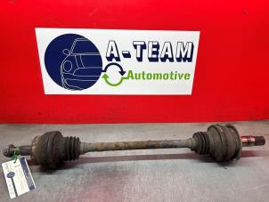 Gebruikte Aandrijfas links-achter Mercedes E (W211) 4.0 E-420 CDI 32V Prijs € 74,99 Margeregeling aangeboden door A-Team Automotive