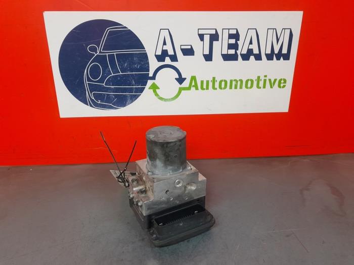 Gebruikte ABS Pomp Mercedes E (W211) 4.0 E-420 CDI 32V Prijs € 149,99 Margeregeling aangeboden door A-Team Automotive