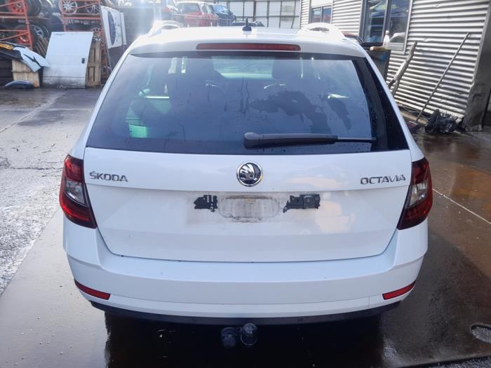 Motor de limpiaparabrisas detrás Skoda Octavia