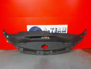 Gebruikte Paravent Lexus IS (E3) 300h 2.5 16V Prijs op aanvraag aangeboden door A-Team Automotive