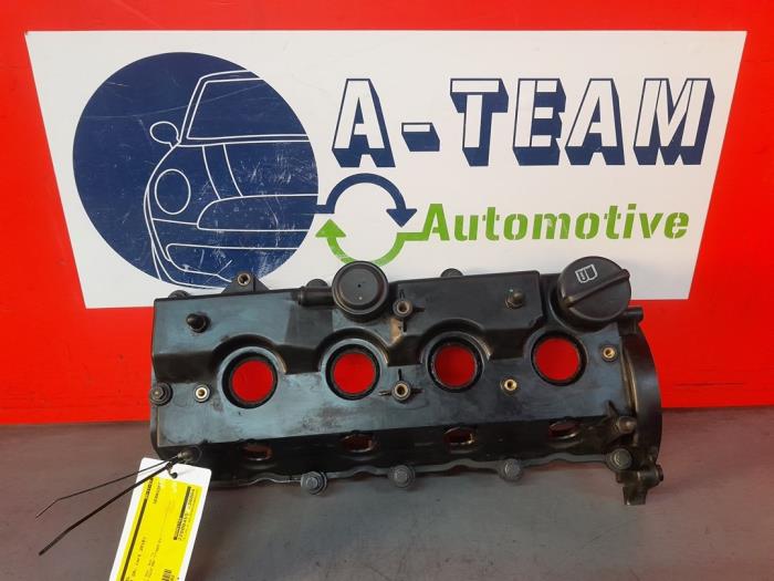 Gebruikte Kleppendeksel Opel Astra J (PC6/PD6/PE6/PF6) 1.7 CDTi 16V 110 Prijs € 39,99 Margeregeling aangeboden door A-Team Automotive