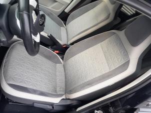 Gebruikte Voorstoel links Volkswagen Up! (121) 1.0 12V 60 Prijs op aanvraag aangeboden door A-Team Automotive Rotterdam