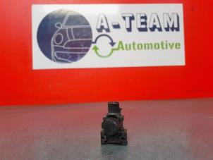 Gebruikte Sensor PDC Lexus IS (E3) 300h 2.5 16V Prijs € 74,99 Margeregeling aangeboden door A-Team Automotive