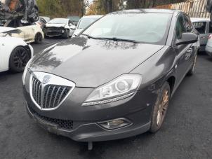 Gebruikte Steekas links-voor Lancia Delta (844) 1.6 D Multijet 16V 115 Prijs € 99,99 Margeregeling aangeboden door A-Team Automotive