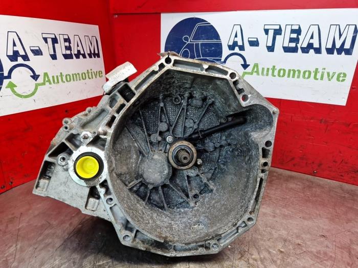 Versnellingsbak van een Renault Megane III Grandtour (KZ) 1.5 dCi 110 2013