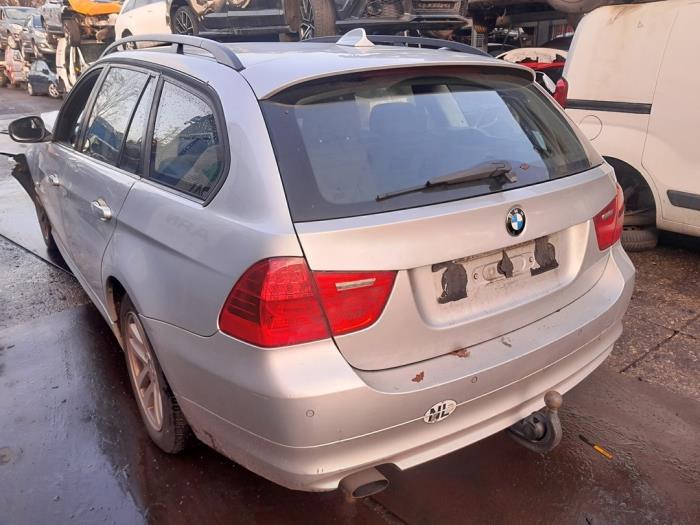 BMW 3 Series E90/E91/E92/E93 (2004-2013) Tailgate  Window Wiper Motor 61627208602 24542768