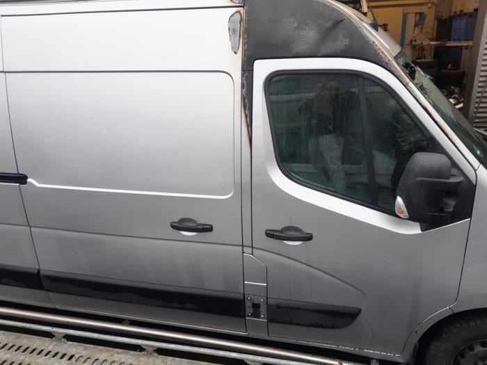Spiegel Buiten rechts van een Renault Master III (MA/MB/MC/MD/MH/MF/MG/MH) 2.3 Energy dCi 180 Twin Turbo 16V FWD 2021