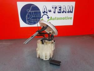 Gebruikte Benzinepomp Opel Astra H (L48) 2.0 16V Turbo Prijs € 49,99 Margeregeling aangeboden door A-Team Automotive