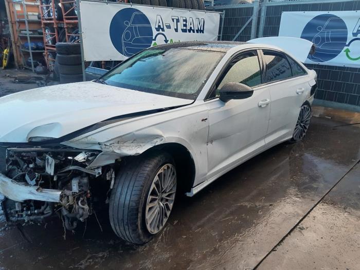 Gebruikte Aandrijfas rechts-achter Audi A6 (C8) 2.0 16V 55 TFSI E Quattro Prijs € 199,99 Margeregeling aangeboden door A-Team Automotive