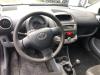 Cockpit van een Toyota Aygo (B10), 2005 / 2014 1.0 12V VVT-i, Hatchback, Benzine, 998cc, 50kW (68pk), FWD, 1KRFE, 2005-07 / 2014-05, KGB10 2007