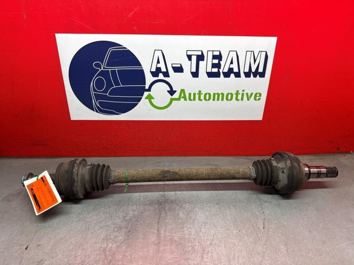 Gebruikte Aandrijfas links-achter Mercedes S (W221) 5.5 S-550 32V Prijs € 39,99 Margeregeling aangeboden door A-Team Automotive