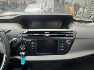 Gebruikte Radio CD Speler Citroen C4 Grand Picasso (3A) 1.6 BlueHDI 120 Prijs op aanvraag aangeboden door A-Team Automotive