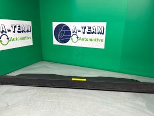 Gebruikte Rolhoes Bagageruimte Porsche Cayenne (9PA) 4.5 S V8 32V Prijs € 300,00 Margeregeling aangeboden door A-team Automotive