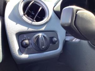 Gebruikte Licht Schakelaar Ford Fiesta 6 (JA8) 1.25 16V Prijs op aanvraag aangeboden door A-team Automotive Hellevoetsluis