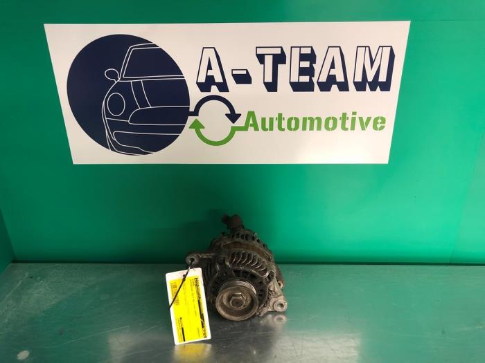 Gebruikte Dynamo Mitsubishi Colt (Z2/Z3) 1.1 12V Prijs € 29,99 Margeregeling aangeboden door A-team Automotive