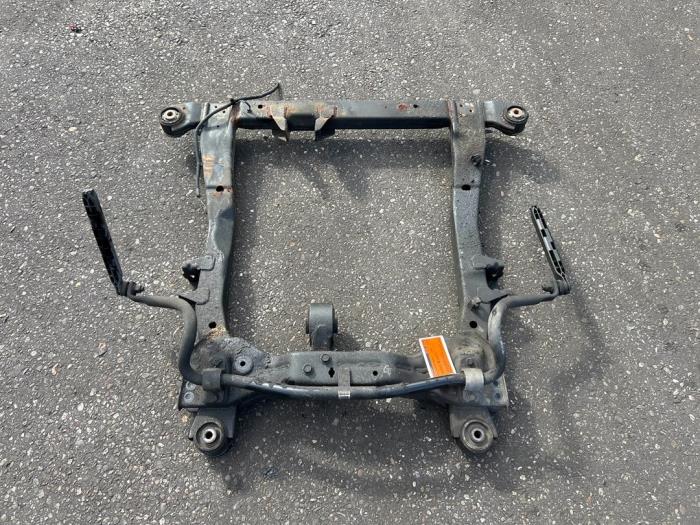 Subframe van een Chevrolet Cruze (305) 1.6 16V VVT 2011