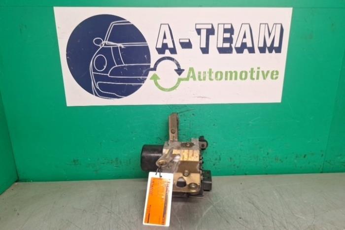 Gebruikte ABS Pomp Lancia Thesis (841) 3.0 V6 24V Prijs € 199,99 Margeregeling aangeboden door A-team Automotive