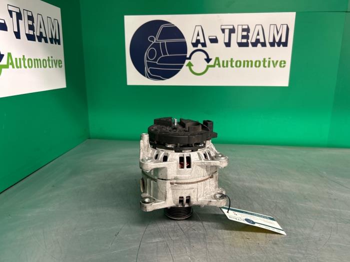 Gebruikte Dynamo Volkswagen Transporter T5 1.9 TDi Prijs € 39,99 Margeregeling aangeboden door A-team Automotive