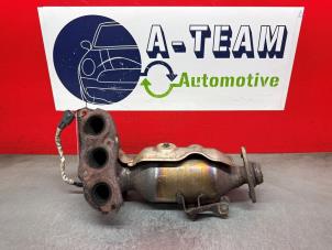 Gebruikte Uitlaatspruitstuk + katalysator Peugeot 107 1.0 12V Prijs € 124,99 Margeregeling aangeboden door A-Team Automotive