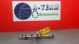 Gebruikte Injector brug Volkswagen Polo VI (AW1) 1.0 TSI 12V Prijs € 39,99 Margeregeling aangeboden door A-Team Automotive