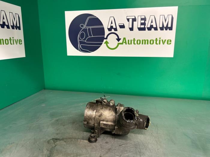 Gebruikte Waterpomp BMW 3 serie Touring (E91) 325i 24V Prijs € 149,99 Margeregeling aangeboden door A-team Automotive