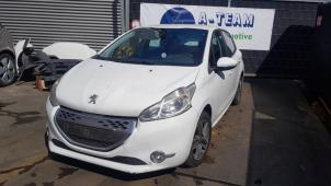 Gebruikte Homokineetas links-voor Peugeot 208 I (CA/CC/CK/CL) 1.4 HDi Prijs € 19,99 Margeregeling aangeboden door A-Team Automotive