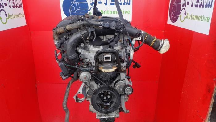 Motor van een Peugeot 208 I (CA/CC/CK/CL) 1.2 12V e-THP PureTech 110 2017