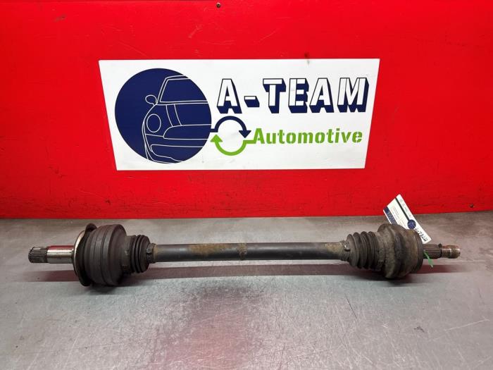 Gebruikte Aandrijfas links-achter Mercedes S (W221) 5.5 S-550 32V Prijs € 49,99 Margeregeling aangeboden door A-Team Automotive