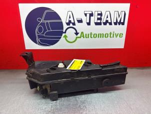 Gebruikte Tank adblue Peugeot Partner (GC/GF/GG/GJ/GK) 1.6 HDI 75 Phase 2 Prijs € 299,99 Margeregeling aangeboden door A-Team Automotive