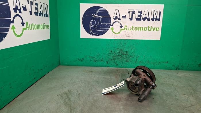 Gebruikte Pomp Servo Seat Leon (1M1) 2.8 V6 24V Cupra 4 Prijs € 14,99 Margeregeling aangeboden door A-team Automotive