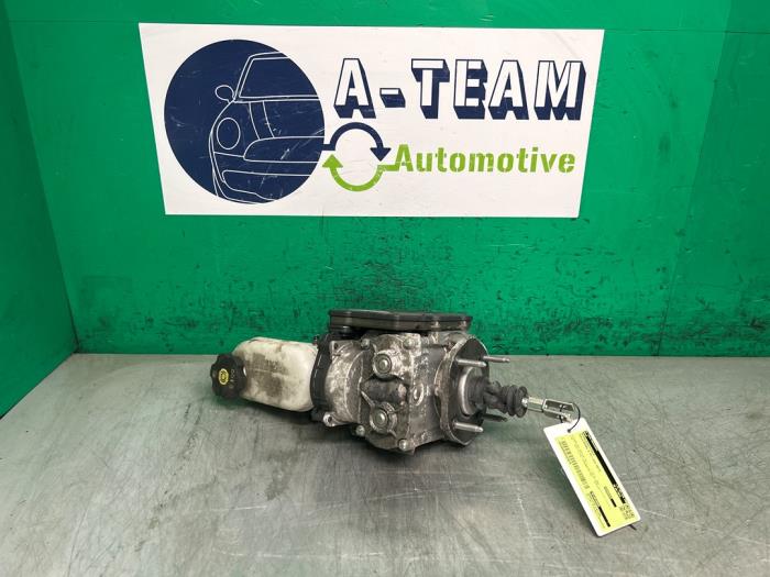 Gebruikte Rembooster Tesla Model S 75 Prijs € 399,99 Margeregeling aangeboden door A-team Automotive