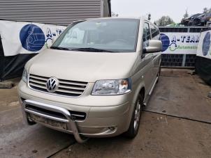 Gebruikte Tank element Pomp Volkswagen Transporter T5 2.5 TDi Prijs € 29,99 Margeregeling aangeboden door A-Team Automotive
