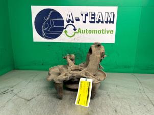 Gebruikte Fusee links-voor Volkswagen Golf V (1K1) 1.6 FSI 16V Prijs € 44,99 Margeregeling aangeboden door A-team Automotive