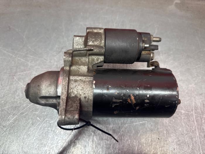 Startmotor van een BMW 3 serie (E46/2) 325 Ci 24V 2000