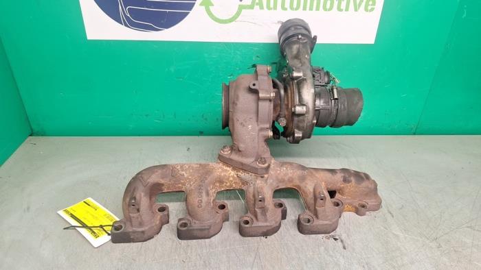 Turbo van een Peugeot Boxer (U9) 2.2 HDi 130 Euro 5 2012