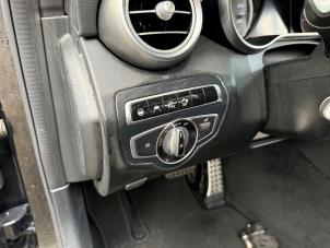 Gebruikte Schakelaar (diversen) Mercedes C Estate (S205) C-400 3.0 V6 Turbo 4-Matic Prijs € 29,99 Margeregeling aangeboden door A-team Automotive